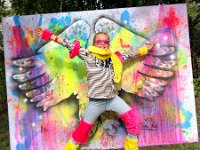 streetart-grossbild-fotodisplay-outletcenter-events-messen-live-malerei-selfie-gemaelde-airbrush-tattoos9032 : Liveeventgestaltung, Karstadt, Kaufhof, Galeria, Formel 1, Livemalerei für Messen, Outletcenter, Stadtgalerien, Kaufhäuser, Stadtevents, Tourismusveranstaltungen, Künstlerin, Livemalerin, Airbrush, Airbrushtattoos, Streetart, Straßenkunst, live maler, airbrush tattoo, tattoos, airbrush-tattoos, airbrushtato, airbrushtattos, airbrushtattoo, facepainting, kinderbemalung, glitzertattoos, glitzer tattoos, glizertattoo, glizertattoos, glizertatoo, airbrushtatoo, taschenbemalung, taschen handbemalt, Messekünstlerin Christine Dumbsky, www.body-paint.eu, internetparadise.de, webparadise.com, mausebaeren.com, Lederbemalung, Schuhbemaltungen, Schuhe handbemalt, taschen handbemalt, handbemalte schuhe, pumps, chucks, converse, brautschuhe, herrenschuhe, lederjacken, hochzeit, heirat, schuhfetischist, schuhliebhaber, schuhliebhaberin, schuhkünstler