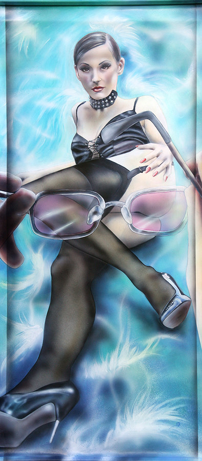 rosarote brille, pink glasses, rosa brille, anteojos, gafas, brillenschlange, brillen, brilli, domina, voyeur, betrachter by Christine Dumbsky